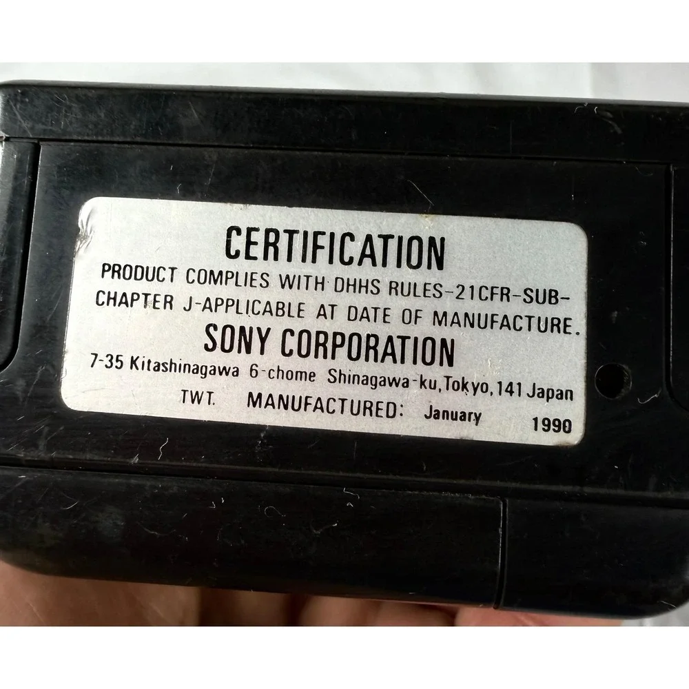 Sony Watchman FD-230 Portable B&W TV Handheld Television 1990 Vintage Black